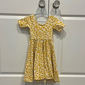 Alice & Ames short sleeve ballet dress size 6 in Sun Ray.